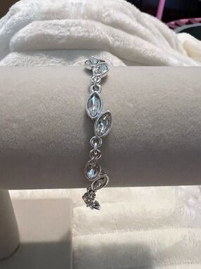 Crystal Marquise Link Bracelet - Silver Tone